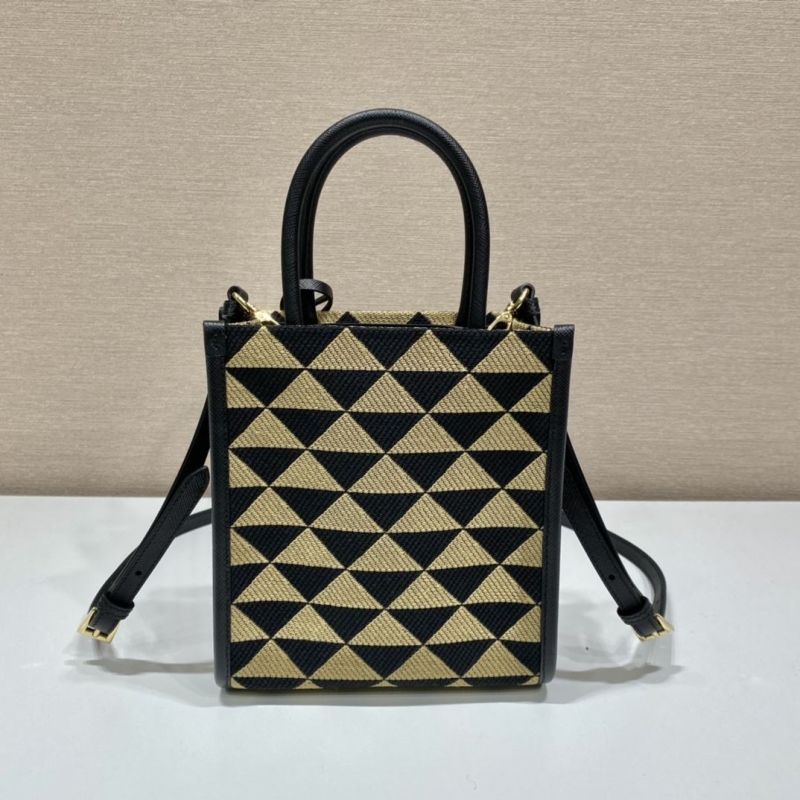 Pra*a tote bags